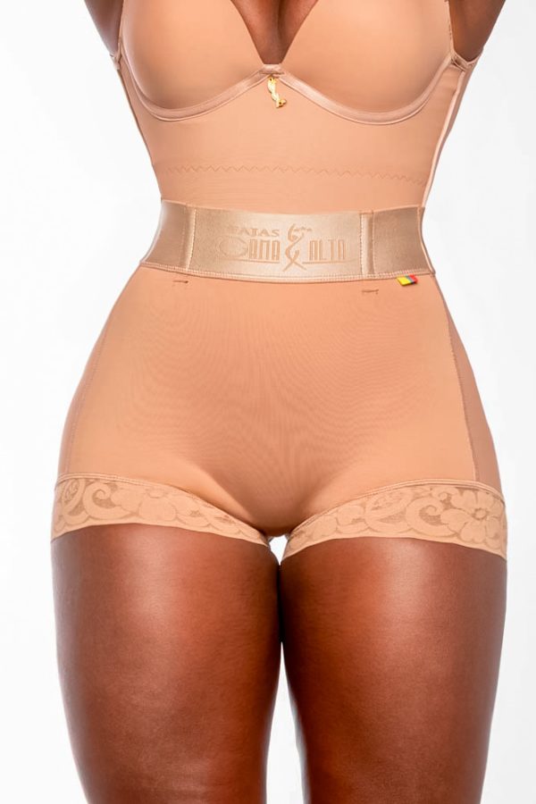 PANTY LAUREN